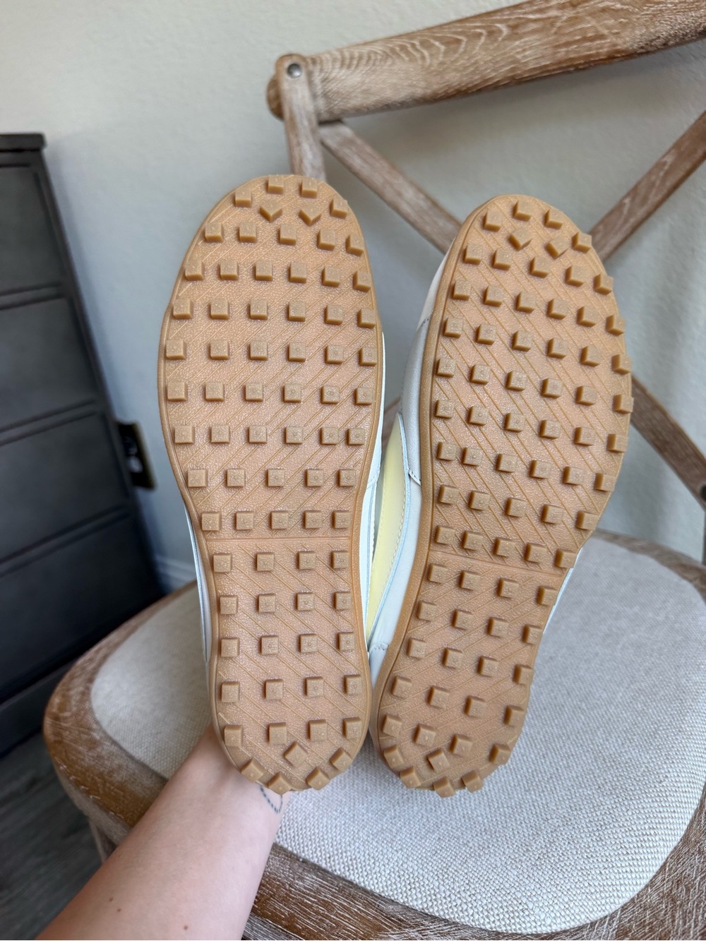 Nike Women's Moon Shoe OG Sneakers - Picture 4 of 7